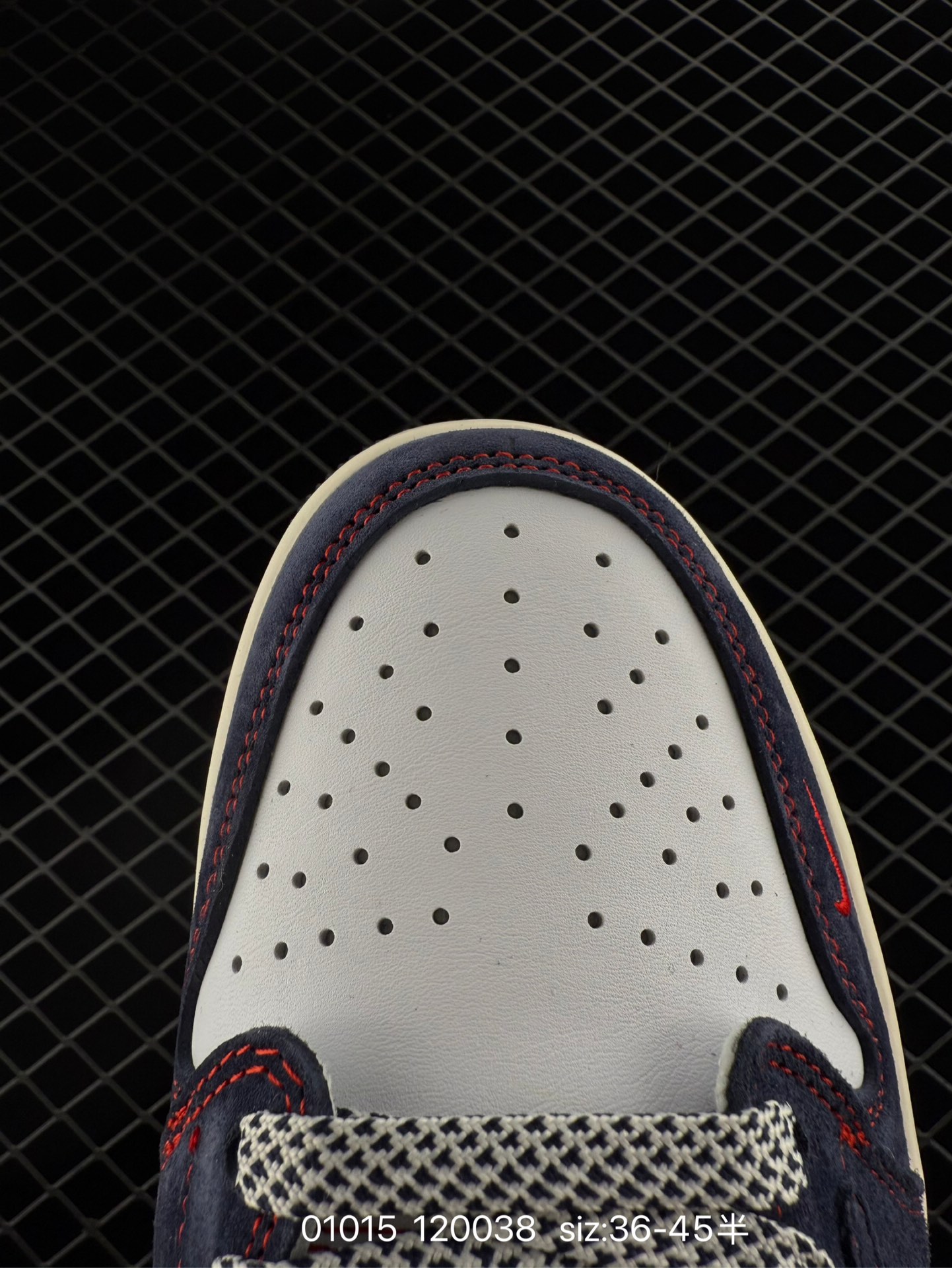 Travis Scott x Air Jordan 1 ” Reverse Mocha “